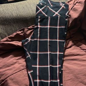 Torrid Pixie Pant! Orange/black large checkered pant